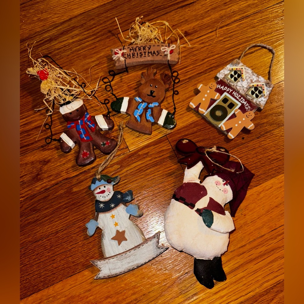 Christmas Ornament set of 5🎄